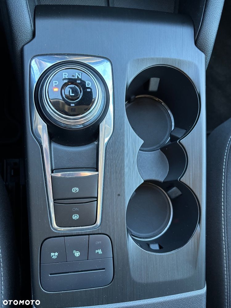 Ford Kuga 2.5 FHEV FWD Titanium - 18