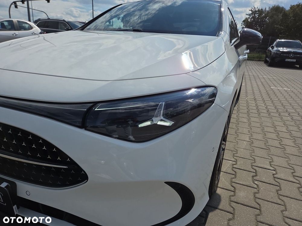 Mercedes-Benz CLA 220 mHEV 4-Matic 8G-DCT - 24