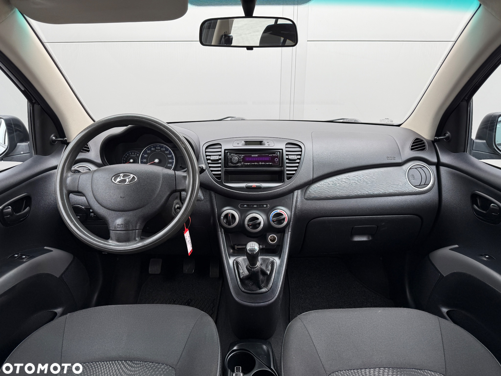 Hyundai i10 - 12