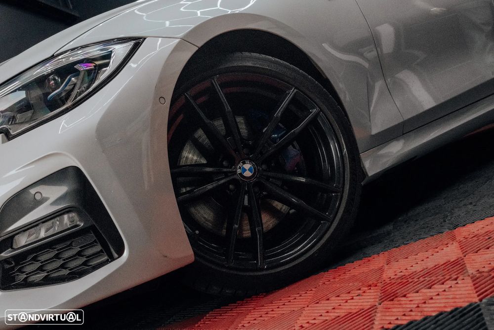 BMW 330 i Pack M Shadow Auto - 13