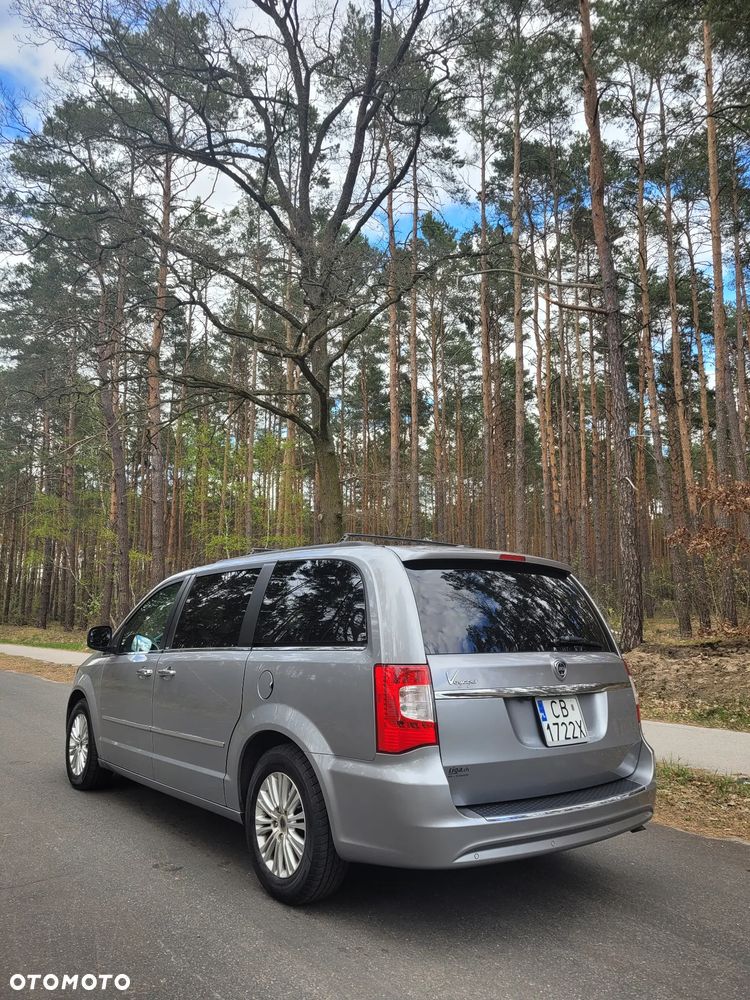 Lancia Voyager - 6