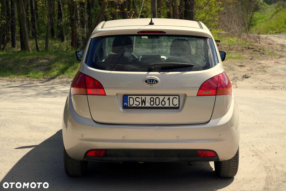 Kia Venga 1.4 CVVT Dream-Team Edition - 11