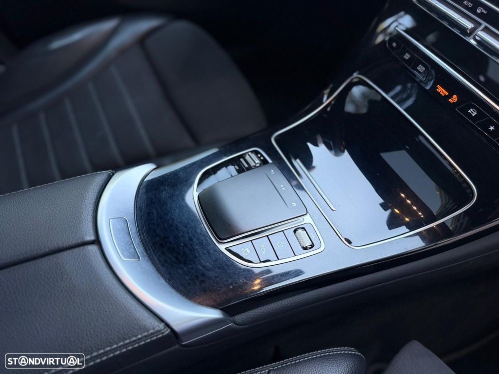 Mercedes-Benz GLC 300 e Coupé 4Matic - 35