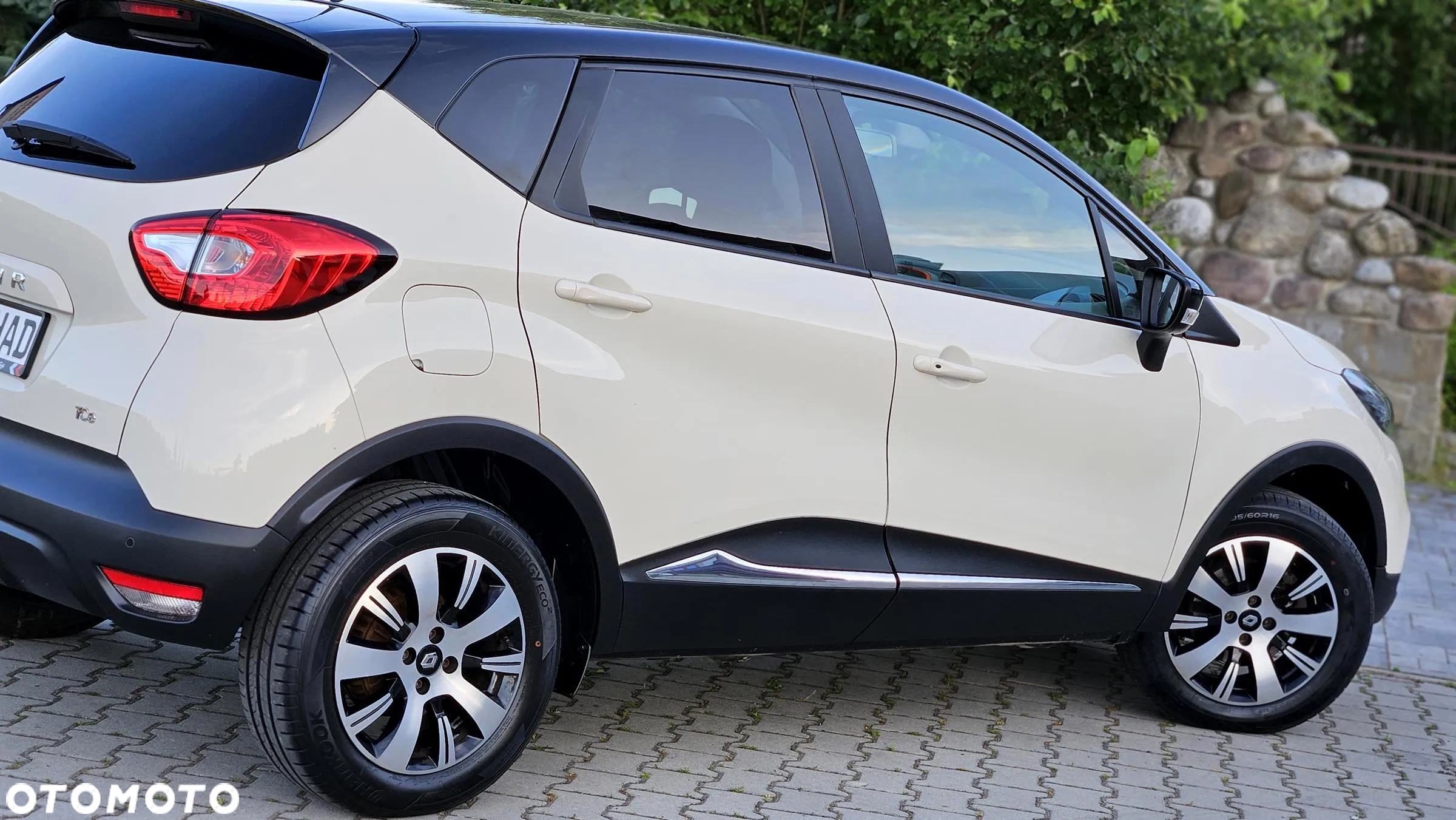 Renault Captur ENERGY TCe 120 EDC LIMITED - 17