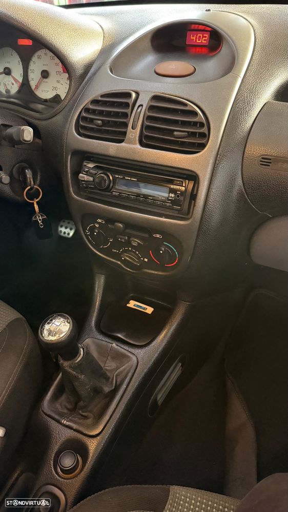 Peugeot 206 CC 1.6 - 5