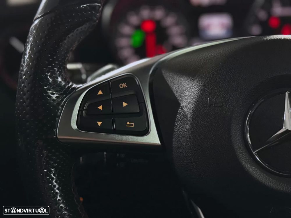 Mercedes-Benz A 45 AMG 4-Matic - 37