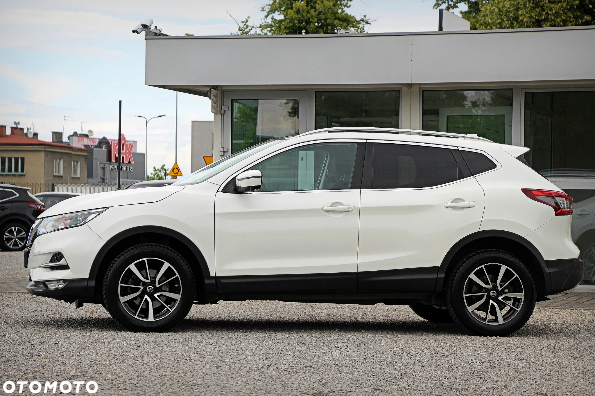 Nissan Qashqai 1.6 DIG-T N-Connecta - 6