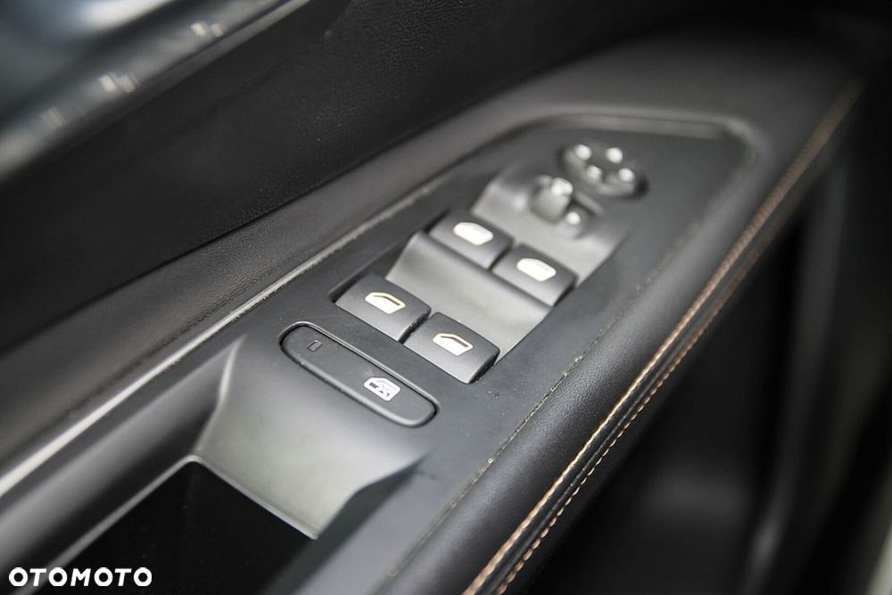 Peugeot 5008 - 29