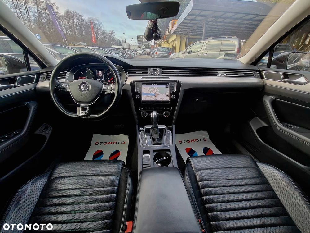 Volkswagen Passat - 16