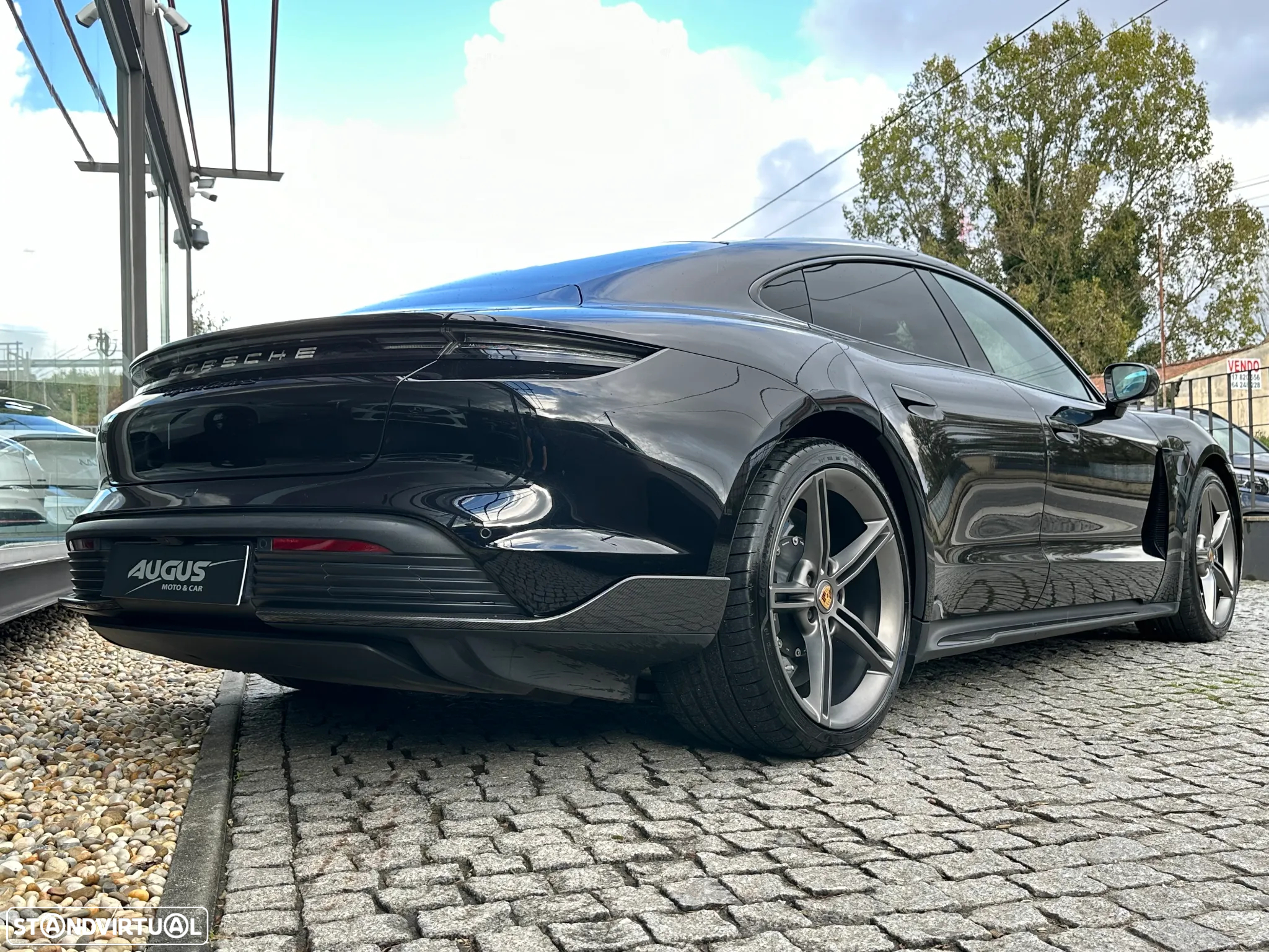 Porsche Taycan Turbo S - 5