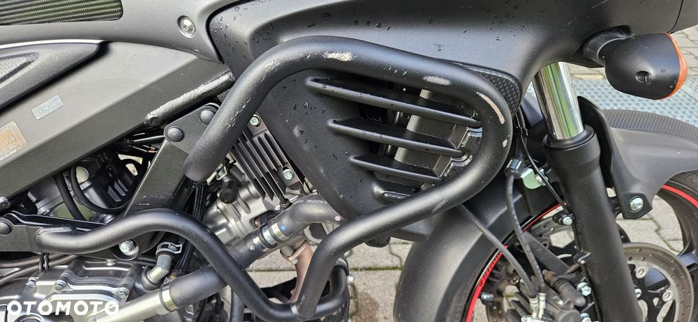 Suzuki V-STROM - 17