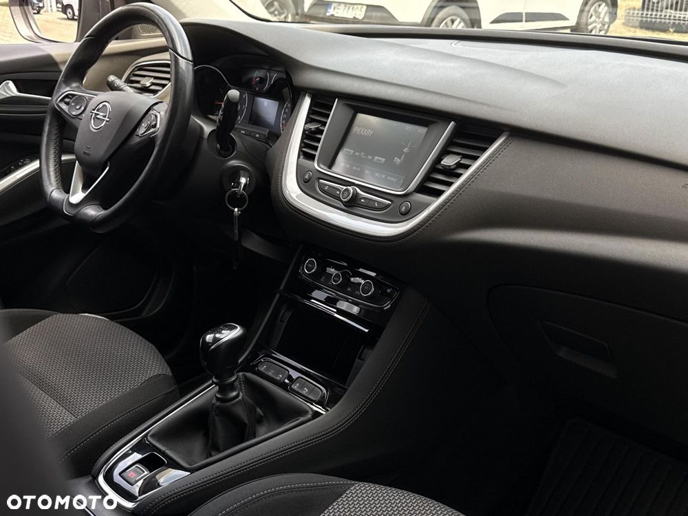 Opel Grandland X 1.2 T GPF Edition S&S - 10