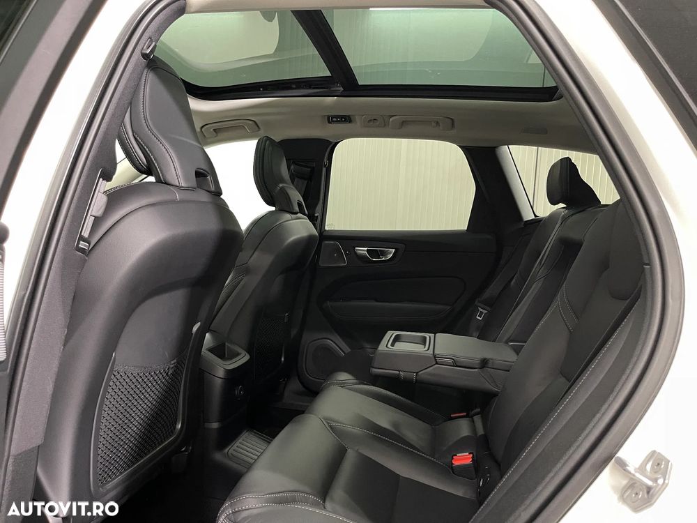 Volvo XC 60 Recharge T8 Twin Engine eAWD Inscription - 12
