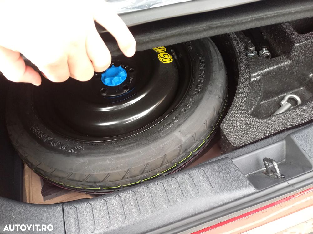 Toyota C-HR 1.8 HEV 140 CP 4x2 CVT Active - 12