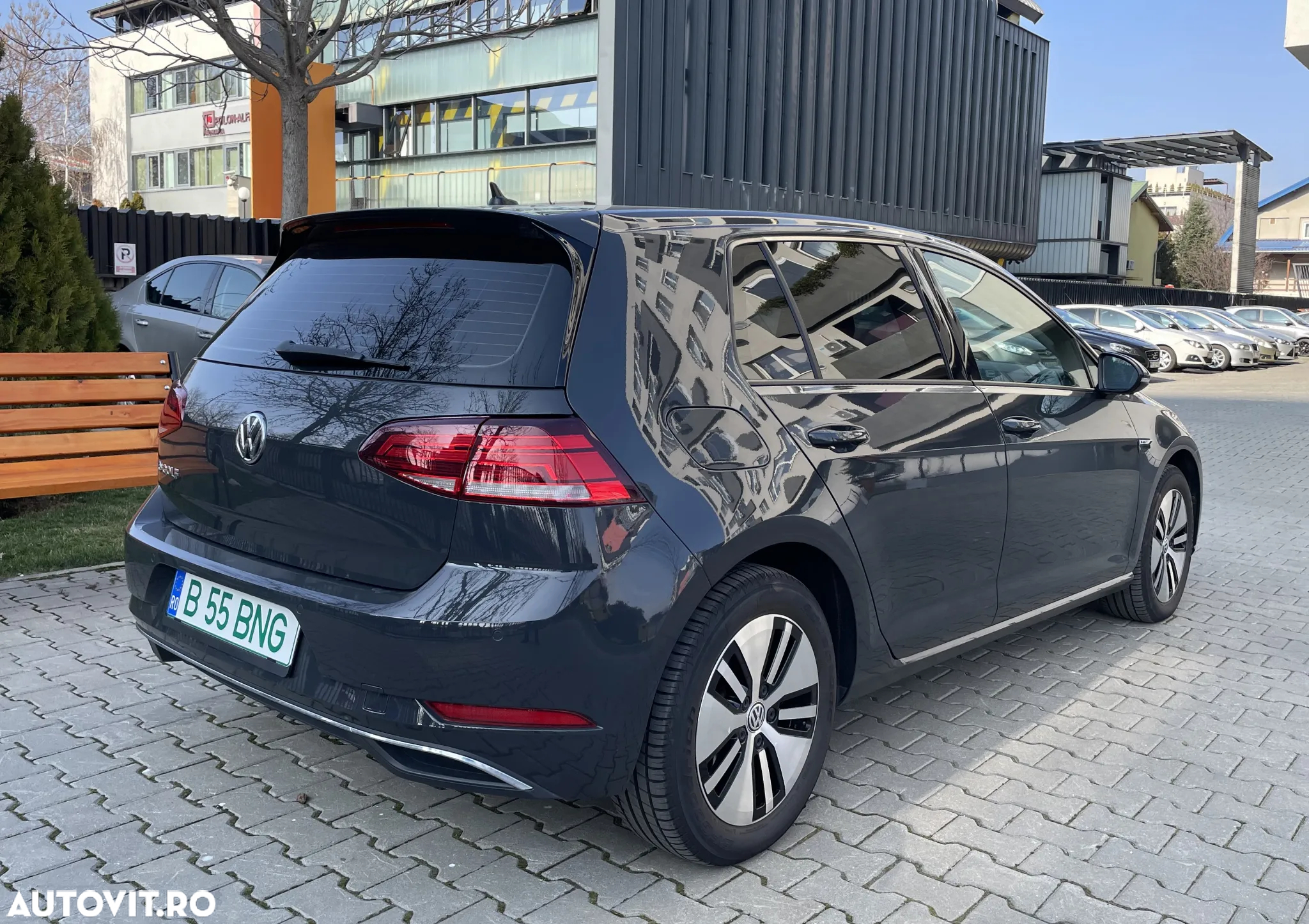 Volkswagen e-Golf - 5