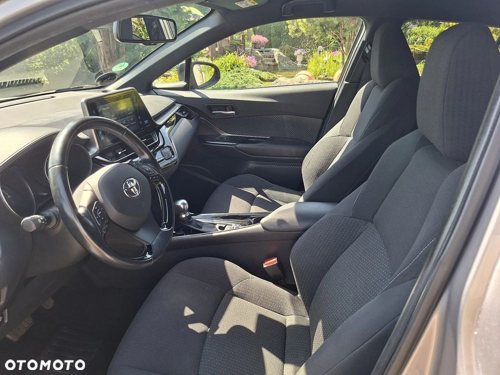 Toyota C-HR - 10