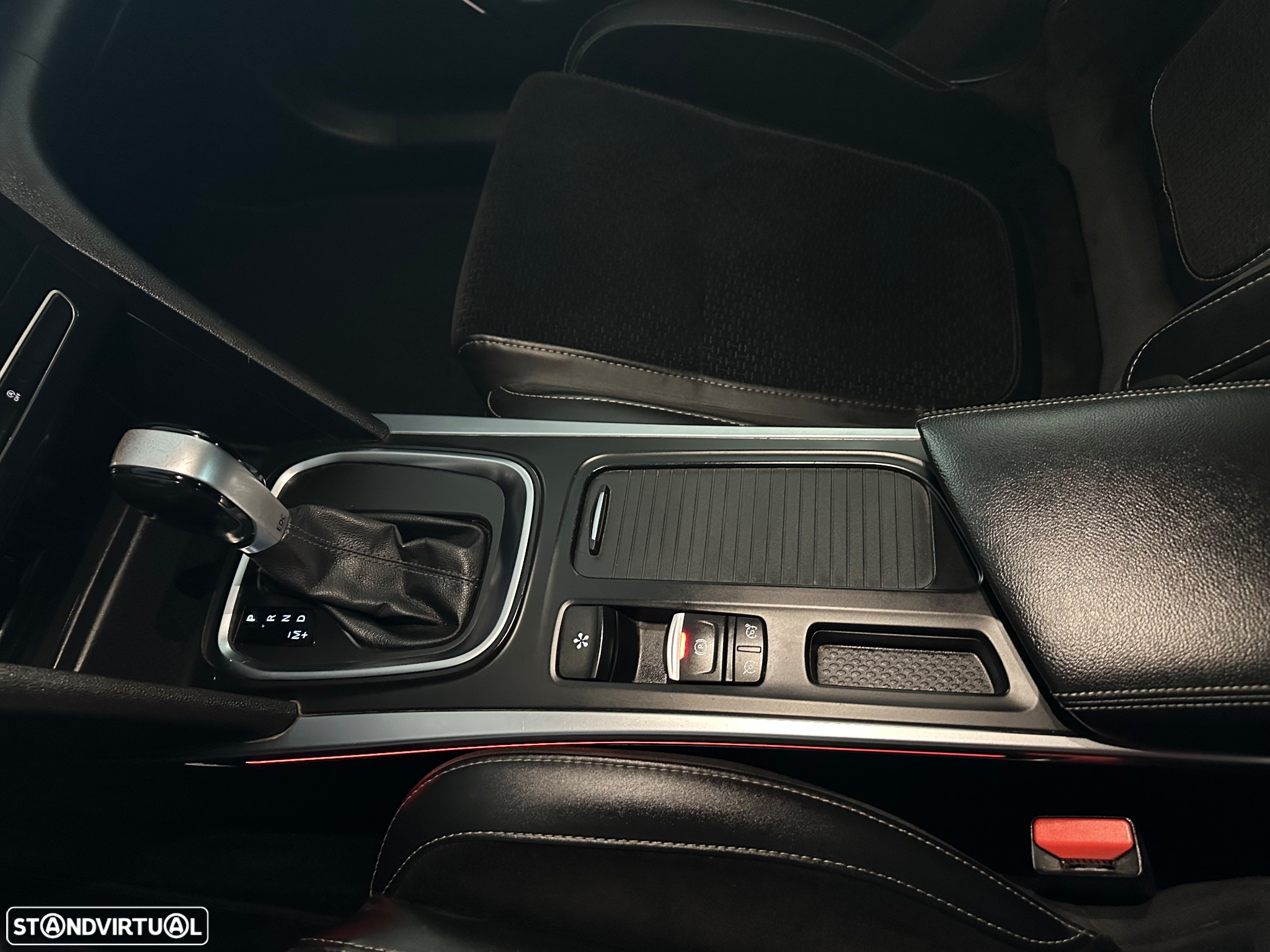 Renault Mégane Sport Tourer ENERGY dCi 110 EDC INTENS - 17