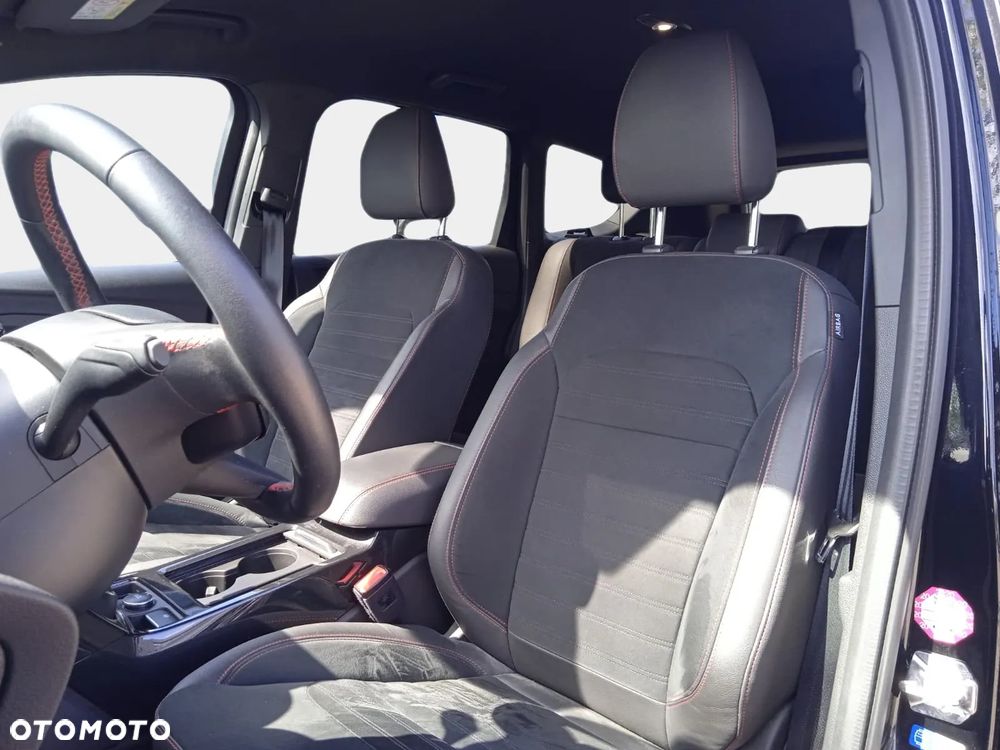 Ford Kuga 1.5 EcoBoost 2x4 ST-Line - 32