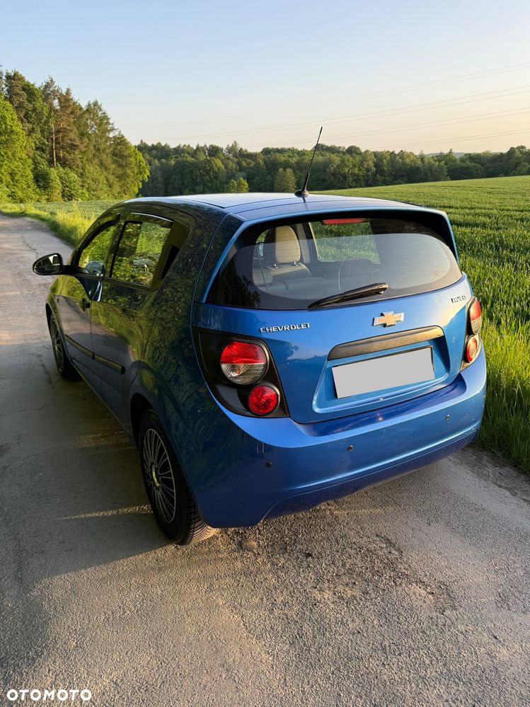 Chevrolet Aveo - 6