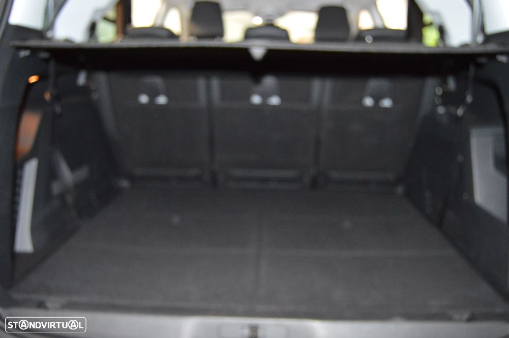 Peugeot 5008 1.2 PureTech Allure EAT6 - 25