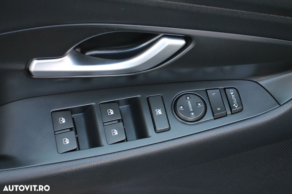 Hyundai i30 1.6 CRDI Prime - 16