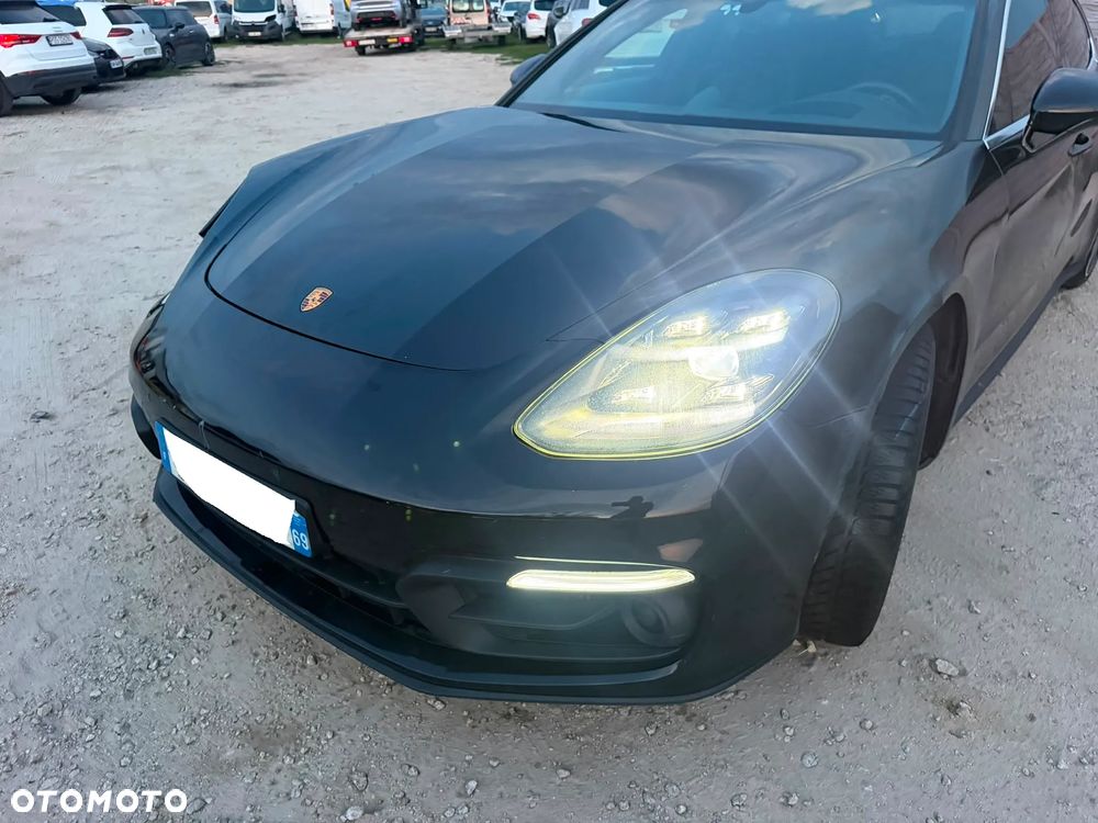 Porsche Panamera 4S E-Hybrid - 26