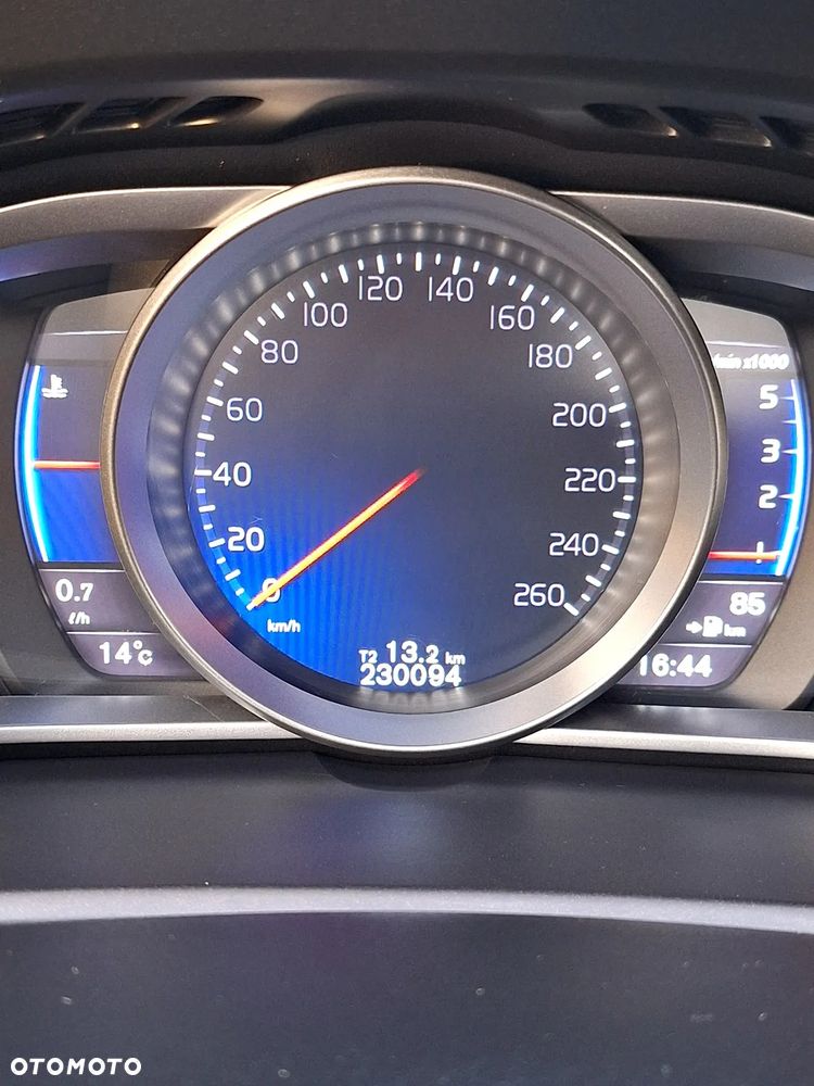 Volvo V40 - 33