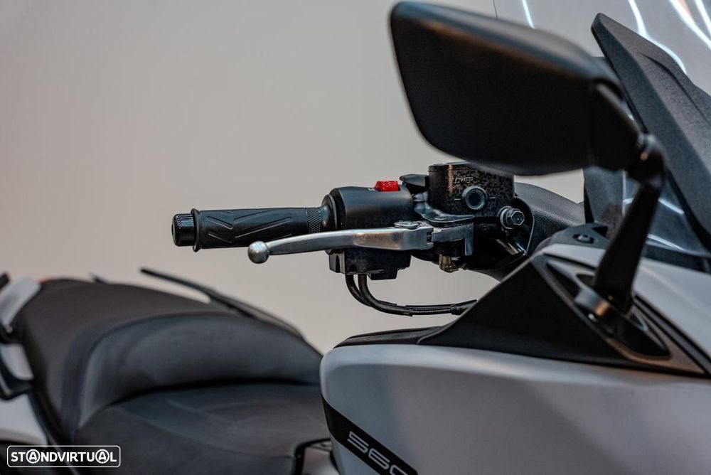Yamaha TMAX 560 - 11