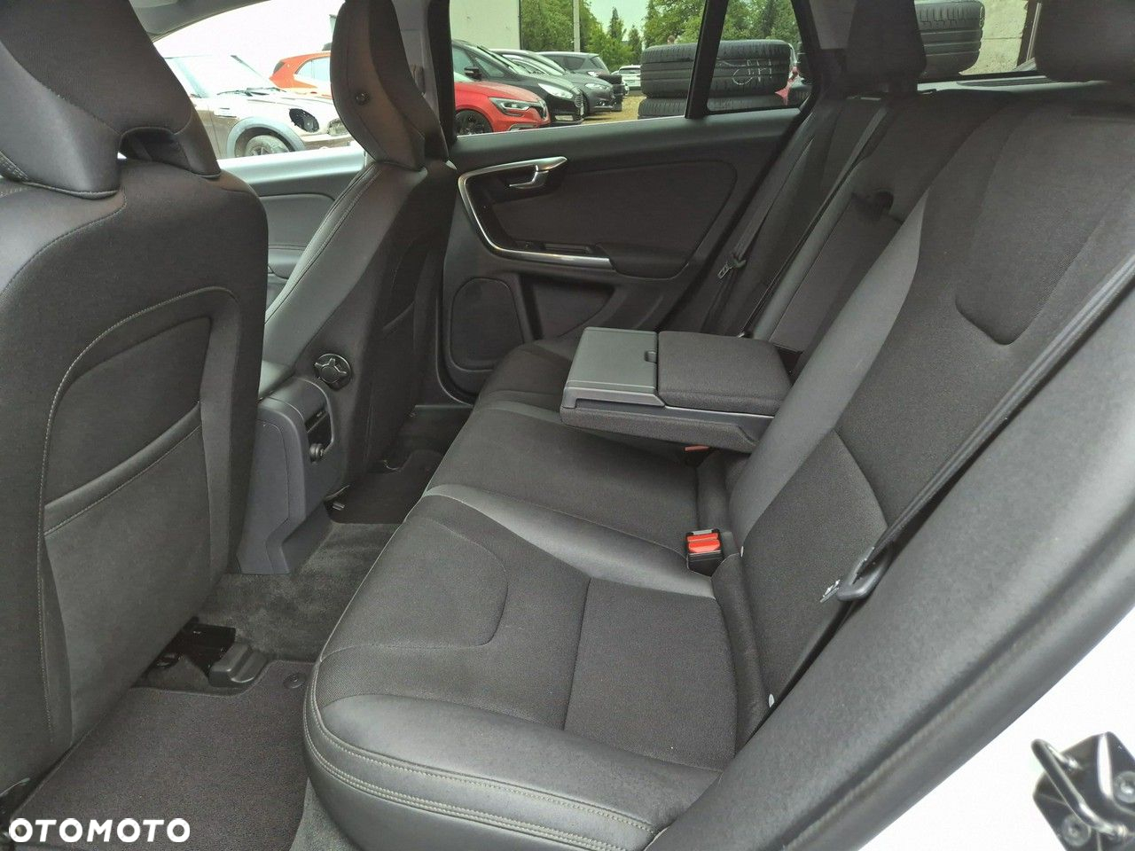 Volvo V60 - 13