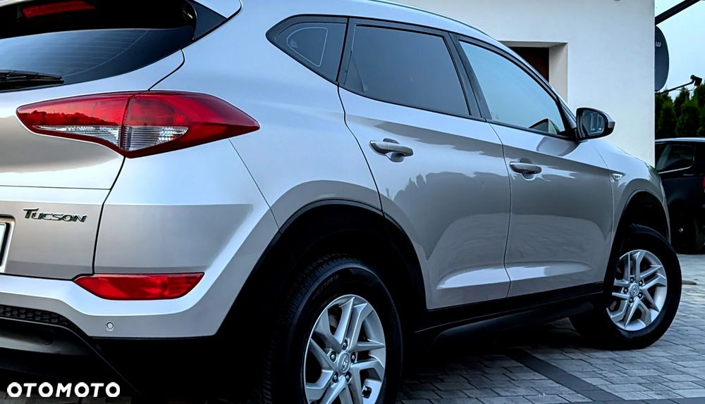 Hyundai Tucson 1.6 GDI BlueDrive Design 2WD - 33