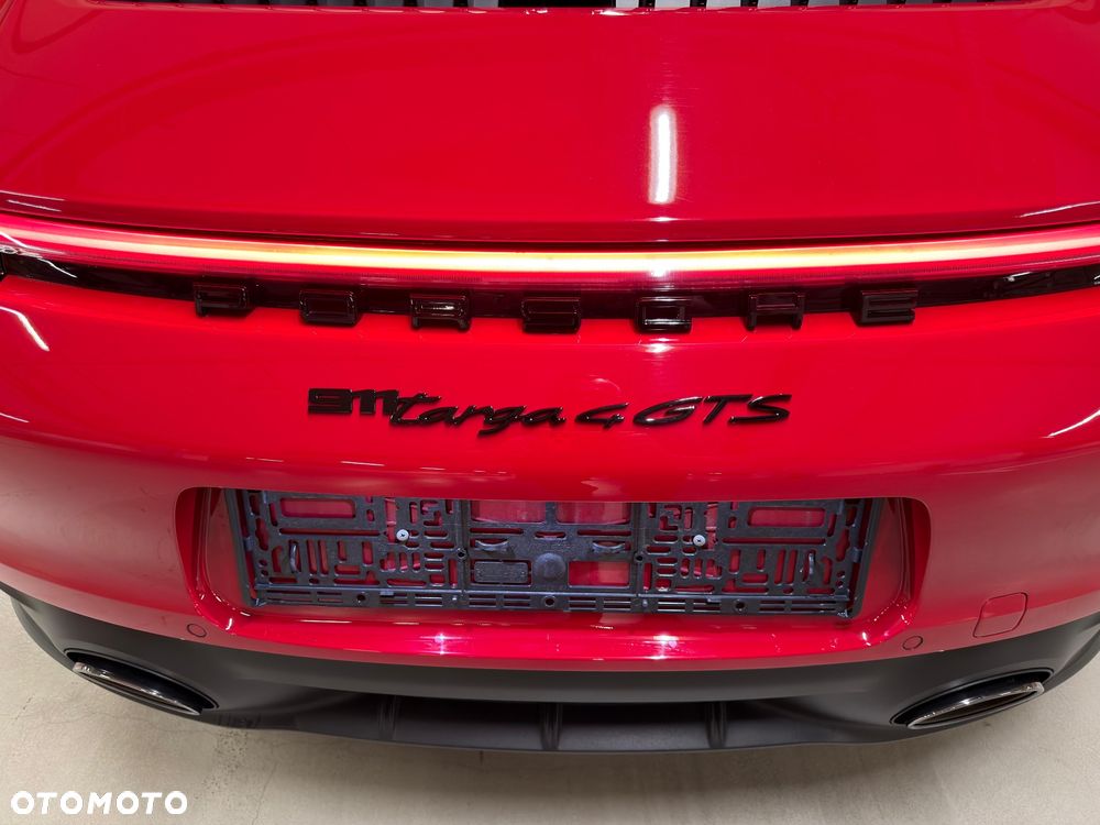 Porsche 911 Targa 4 GTS - 24
