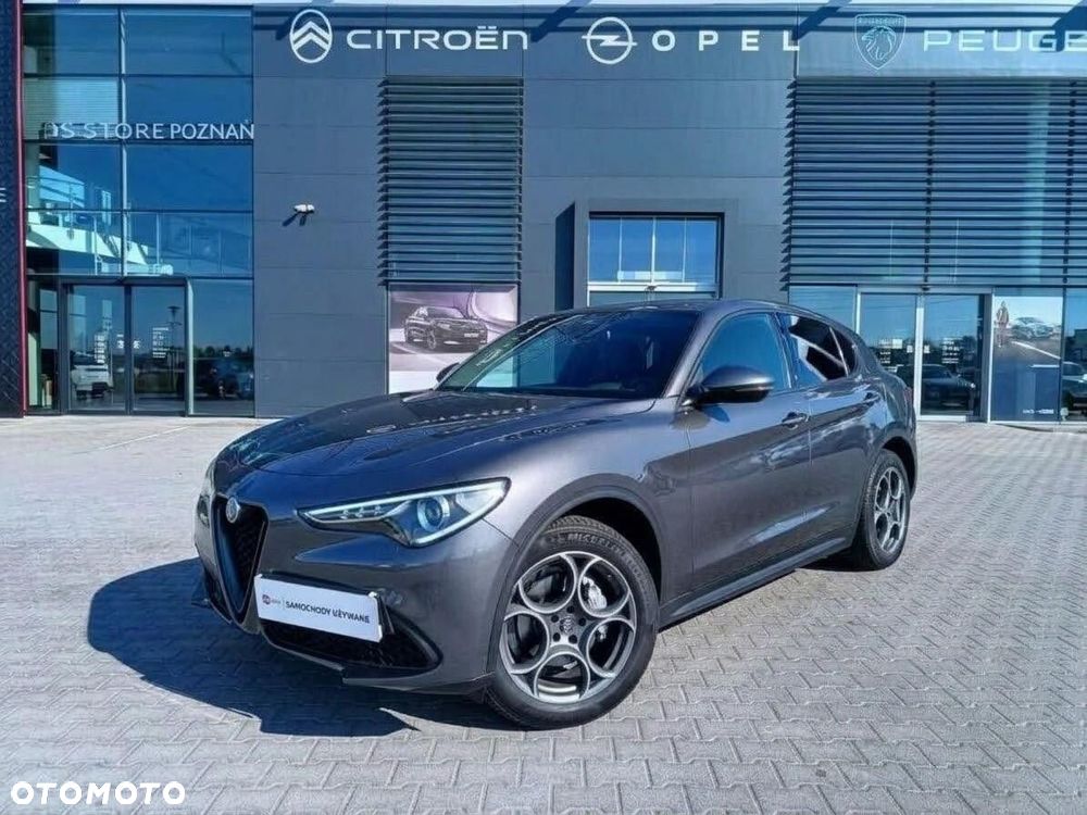 Alfa Romeo Stelvio 2.0 Turbo Sprint Q4 - 2