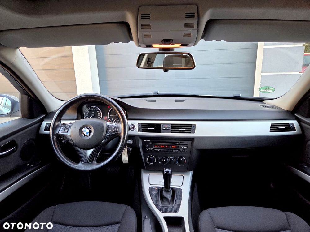 BMW Seria 3 - 28