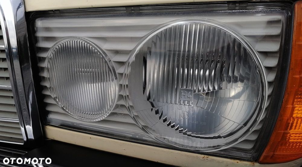 Mercedes-Benz W123 - 14