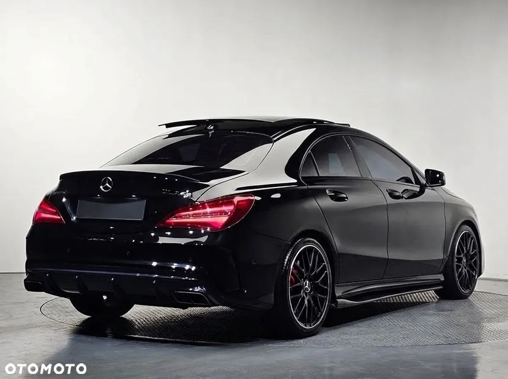 Mercedes-Benz CLA - 4