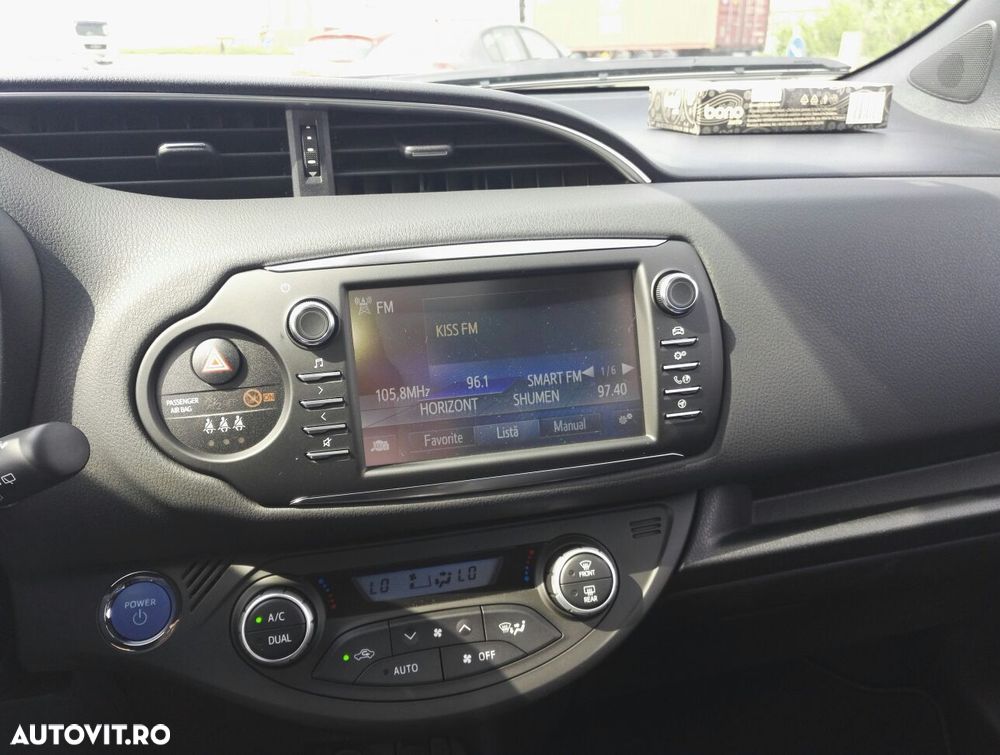 Toyota Yaris 1.5 VVT-i HSD Sol - 6