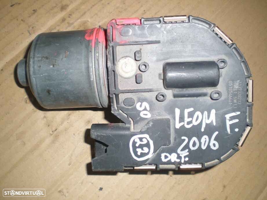 Motor Limpa Vidros Frente 0390241921 1P0955120 SEAT LEON 2005 Drt Bosch SEAT  LEON 1P FASE 1  2007 2.0TDI 140CV 5P CINZA ESCURO DRT BOSCH - 2