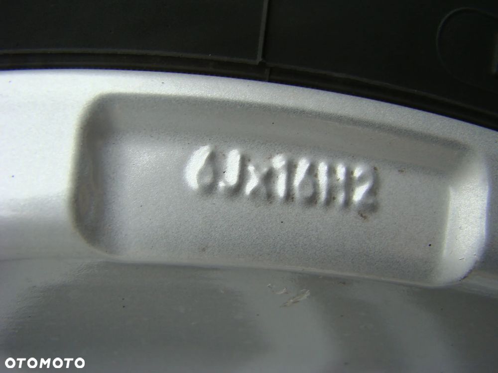 a74 5x112 VW T-Roc Beetle Skoda Karoq Yeti Seat Ateca Audi Q2 6Jx16 opony zima 215/60 - 6