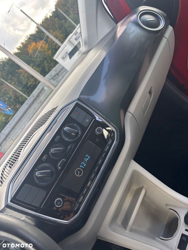 Volkswagen up! - 6