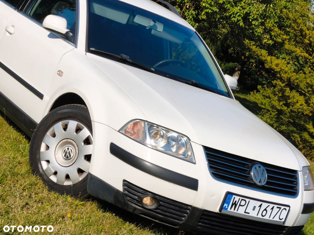 Volkswagen Passat 1.6 Comfortline Family - 8