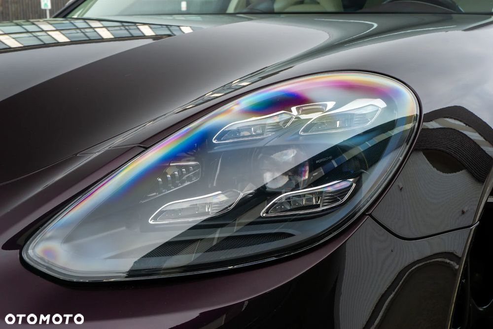 Porsche Panamera 4 Platinum Edition - 4