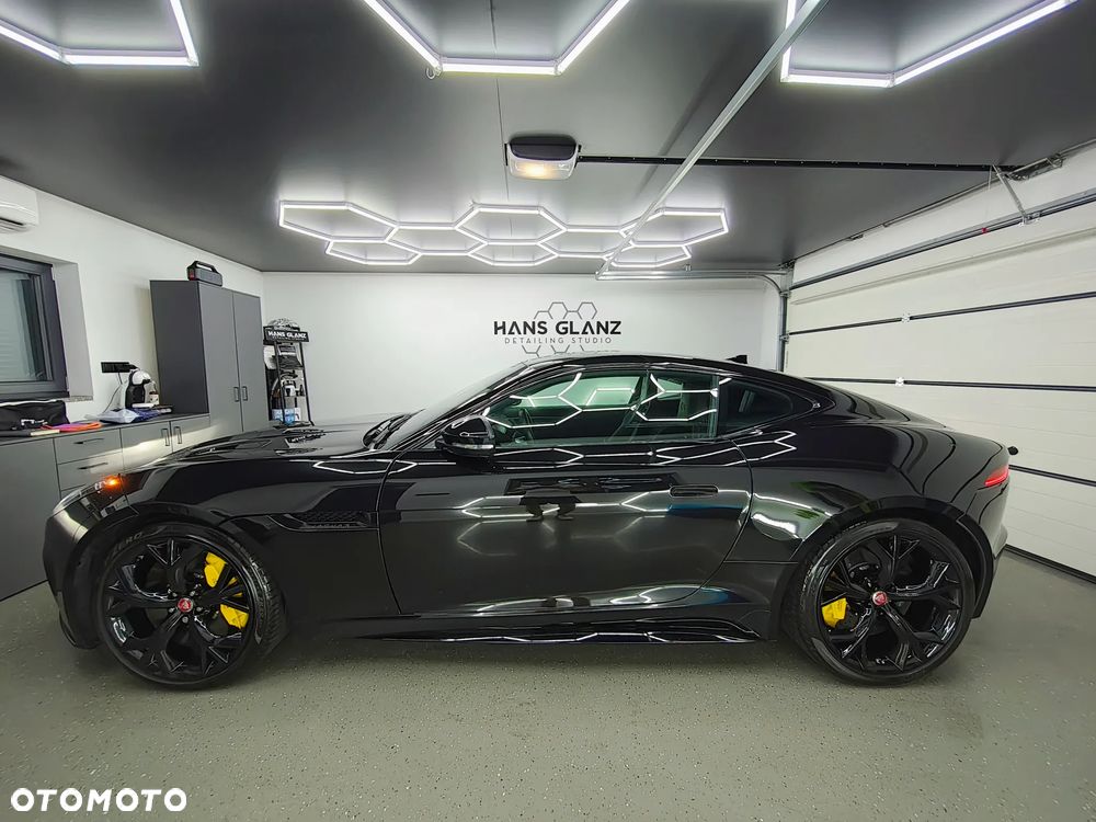 Jaguar F-Type R AWD - 13