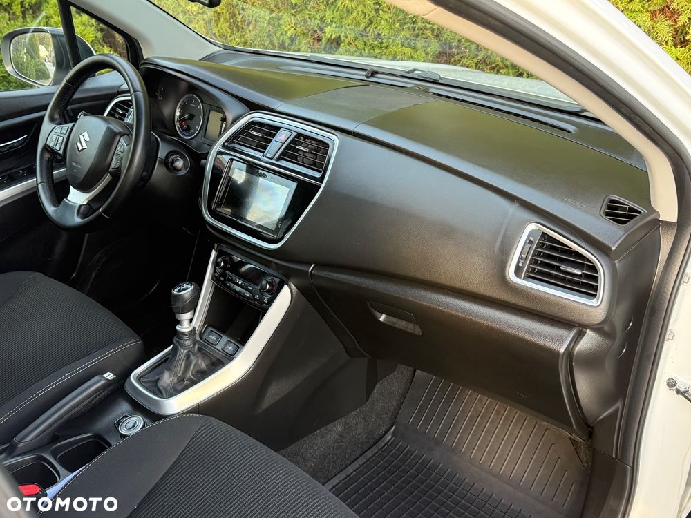 Suzuki SX4 S-Cross - 10