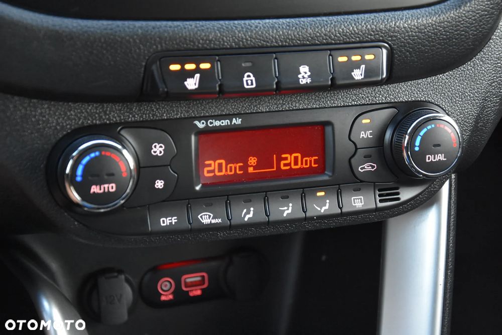 Kia Ceed 1.6 GDI ISG Dream-Team Edition - 33