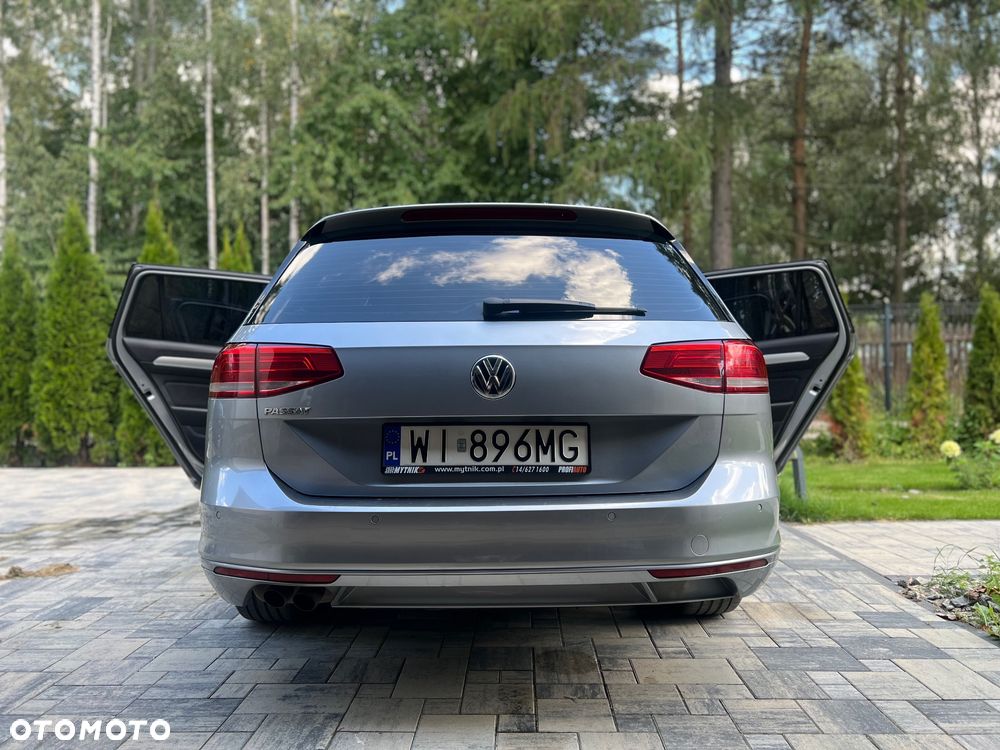 Volkswagen Passat - 12