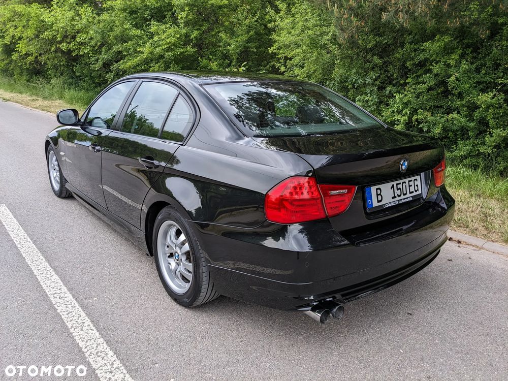 BMW Seria 3 318i Edition Exclusive - 3