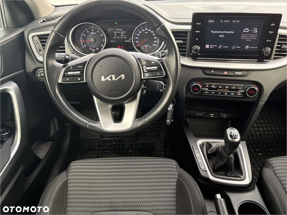 Kia Ceed 1.5 T-GDI M - 12