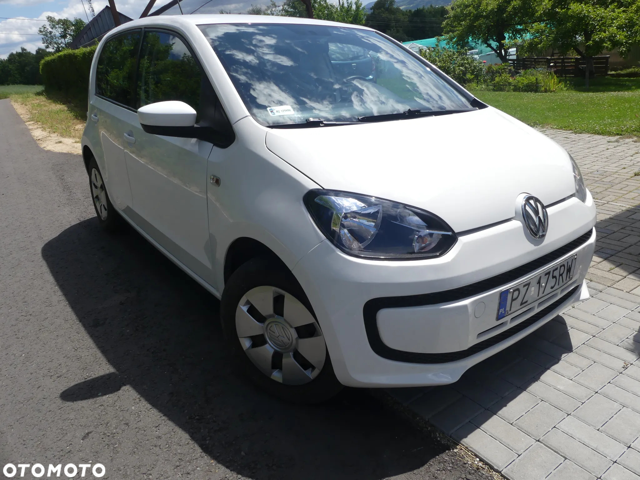 Volkswagen up! 1.0 move - 12