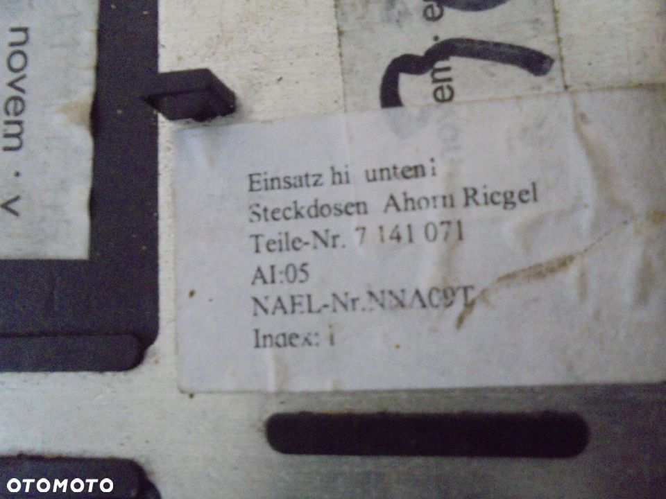 Gniazdo zapalniczki dekor BMW E60 E61 LIFT - 3