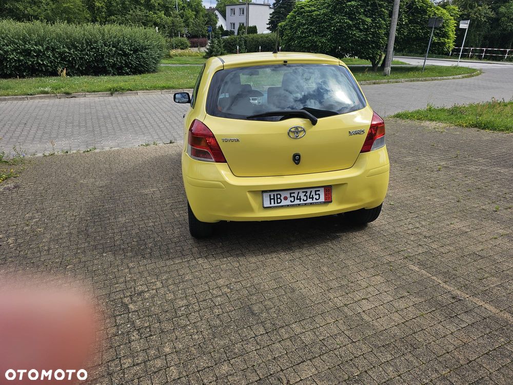 Toyota Yaris 1.33 Sol - 15